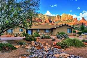 VIEWS! Uptown Sedona Utopia +Hot Tub